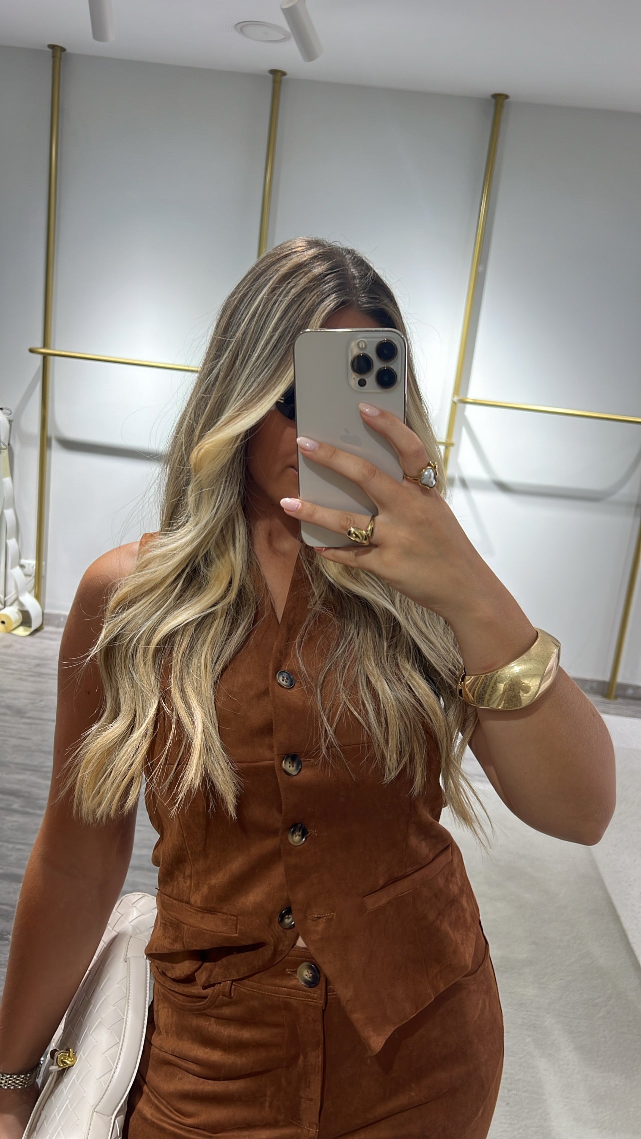 CONJUNTO COLETE E CALÇA