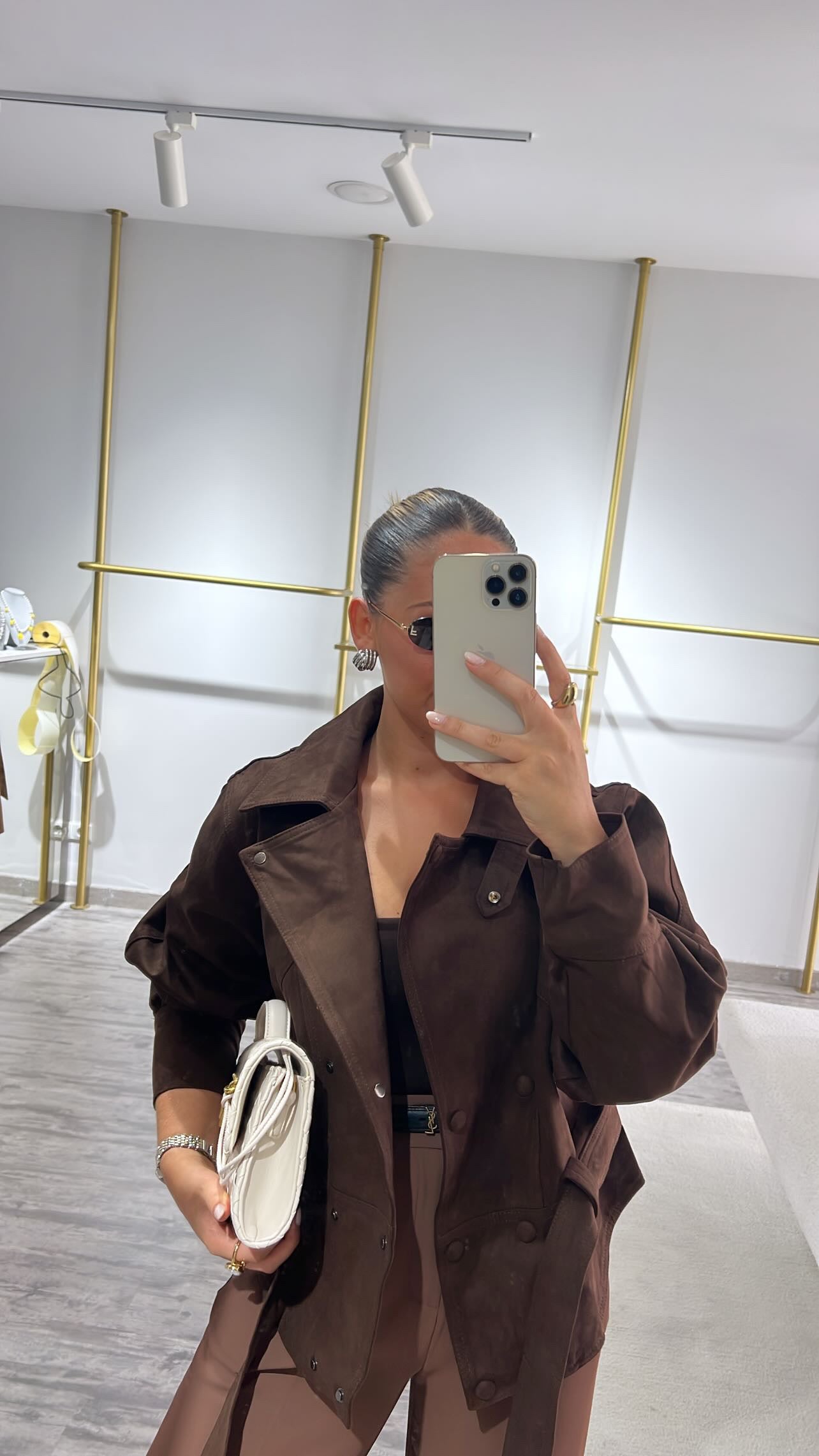 Blusão com efeito de camurça e cinto