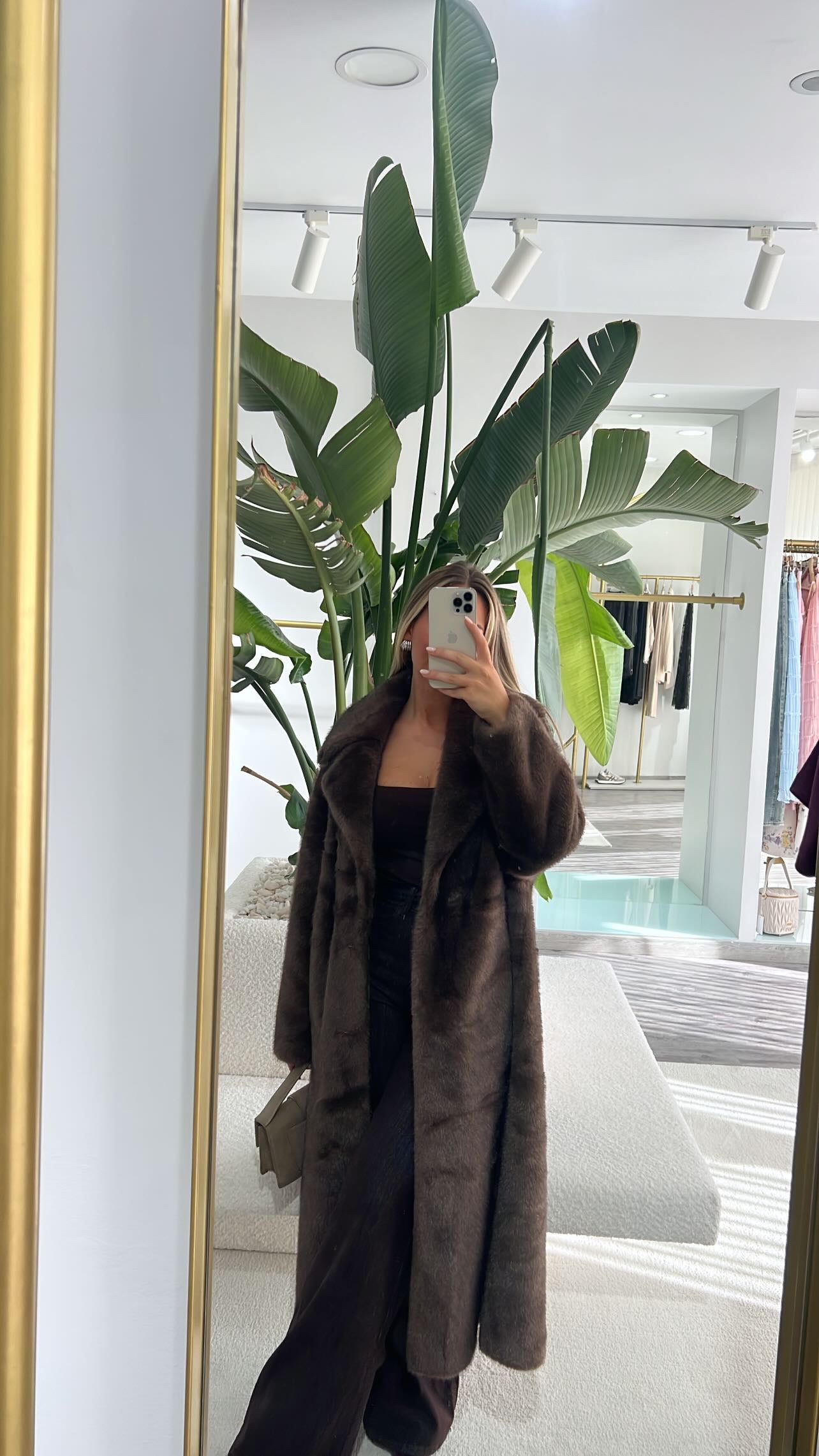Manteau de fourrure long