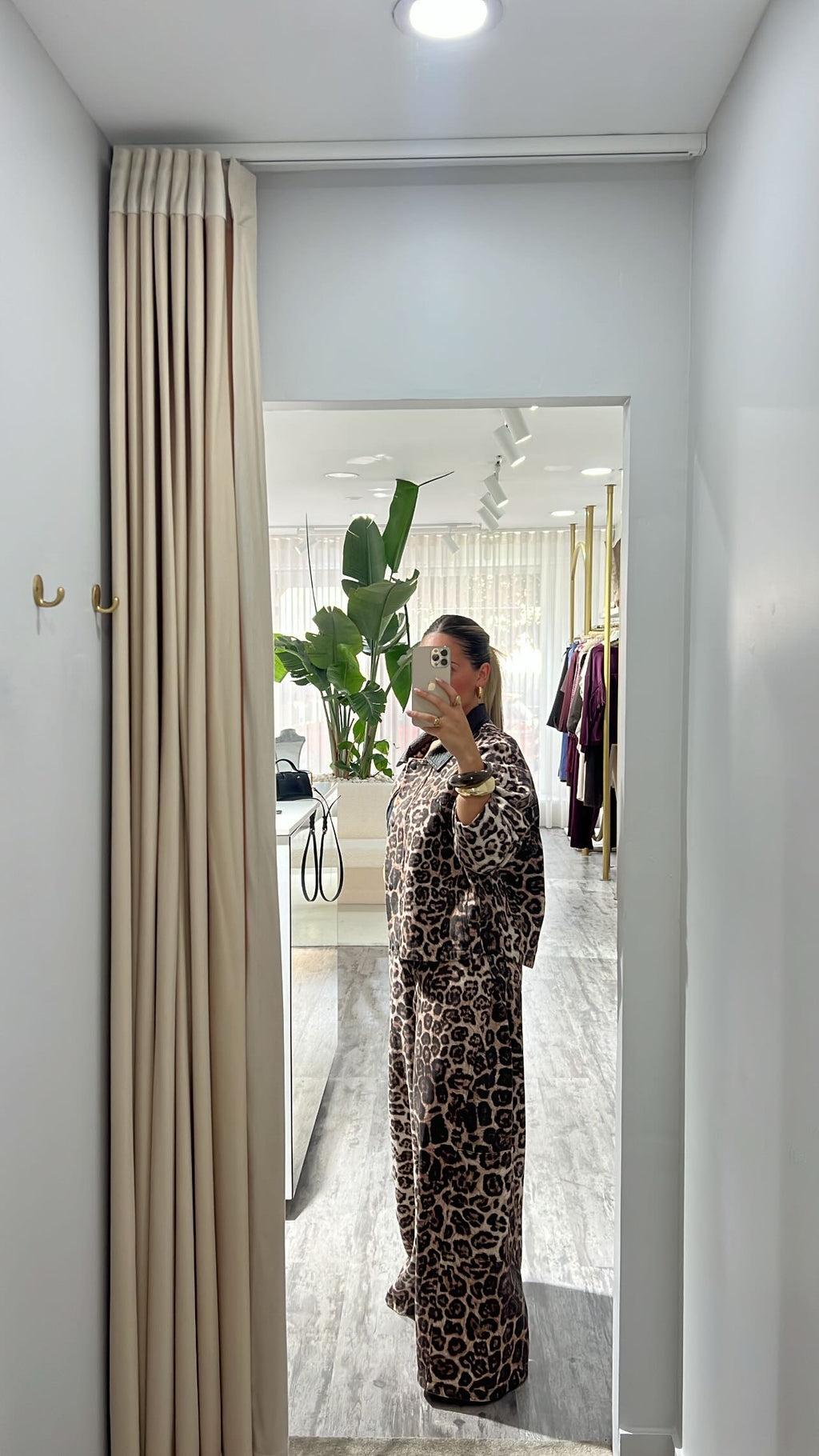 CONJUNTO LEOPARDO LUMINA