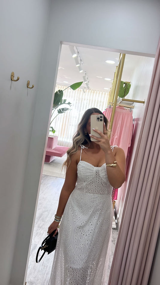 Vestido bordado inglês