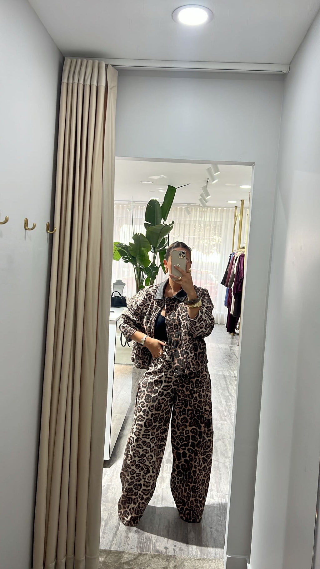 CONJUNTO LEOPARDO LUMINA