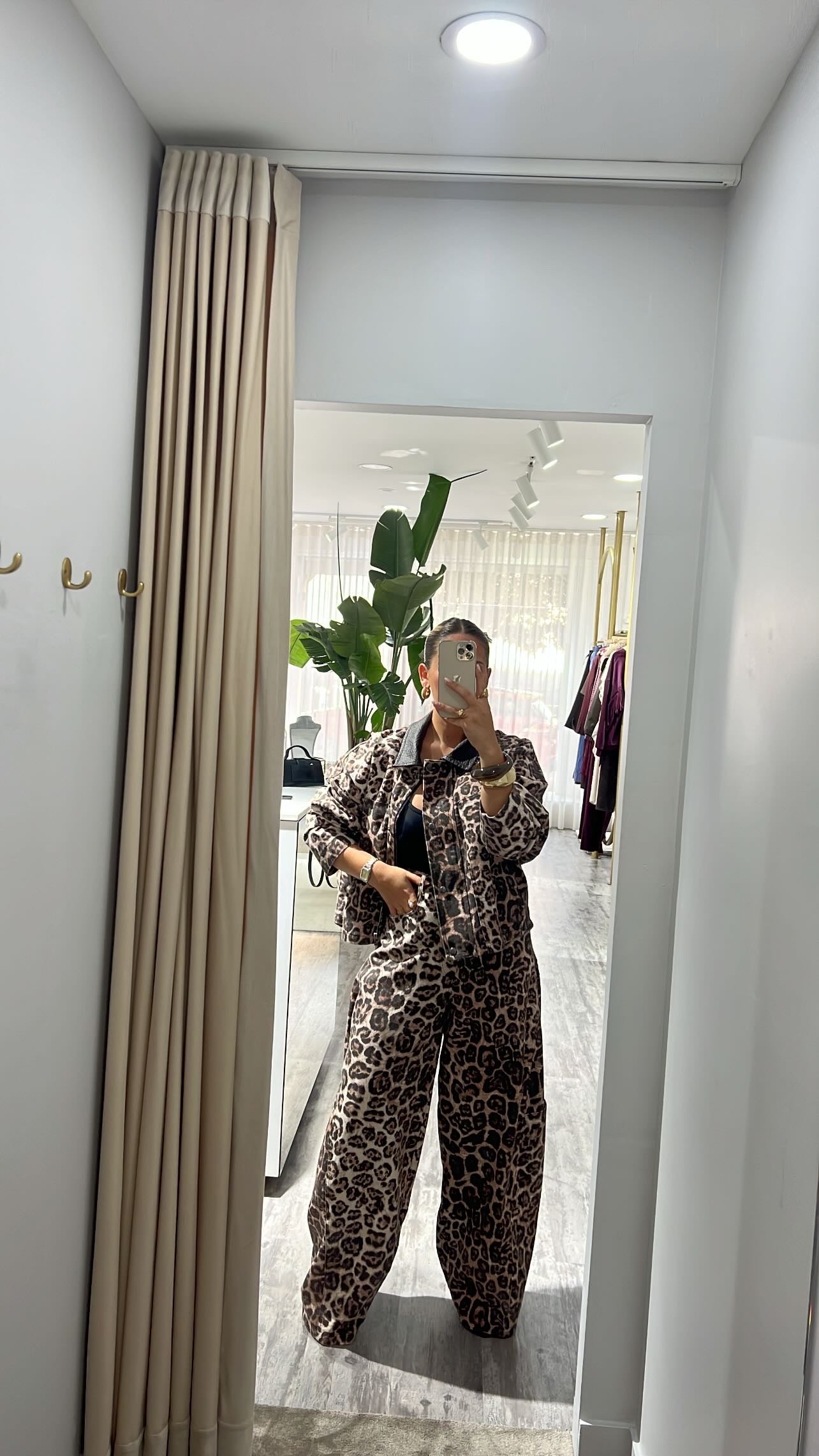 CONJUNTO LEOPARDO LUMINA