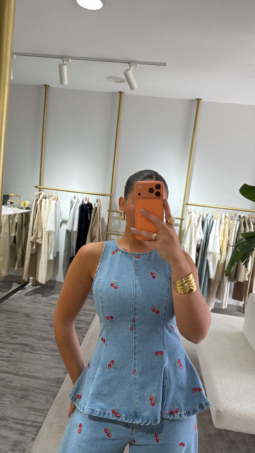 CONJUNTO CEREJAS