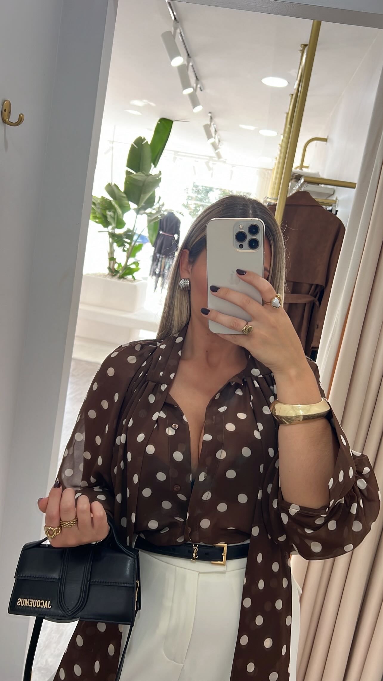 BLUSA BOLINHAS