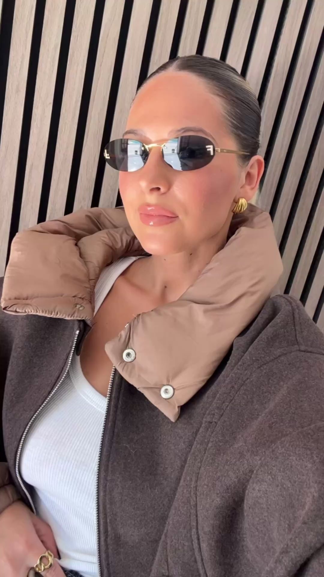 CASACO MANGA E GOLA REMOVÍVEL