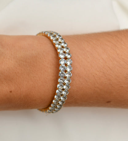 Elastic bracelet with zirconia