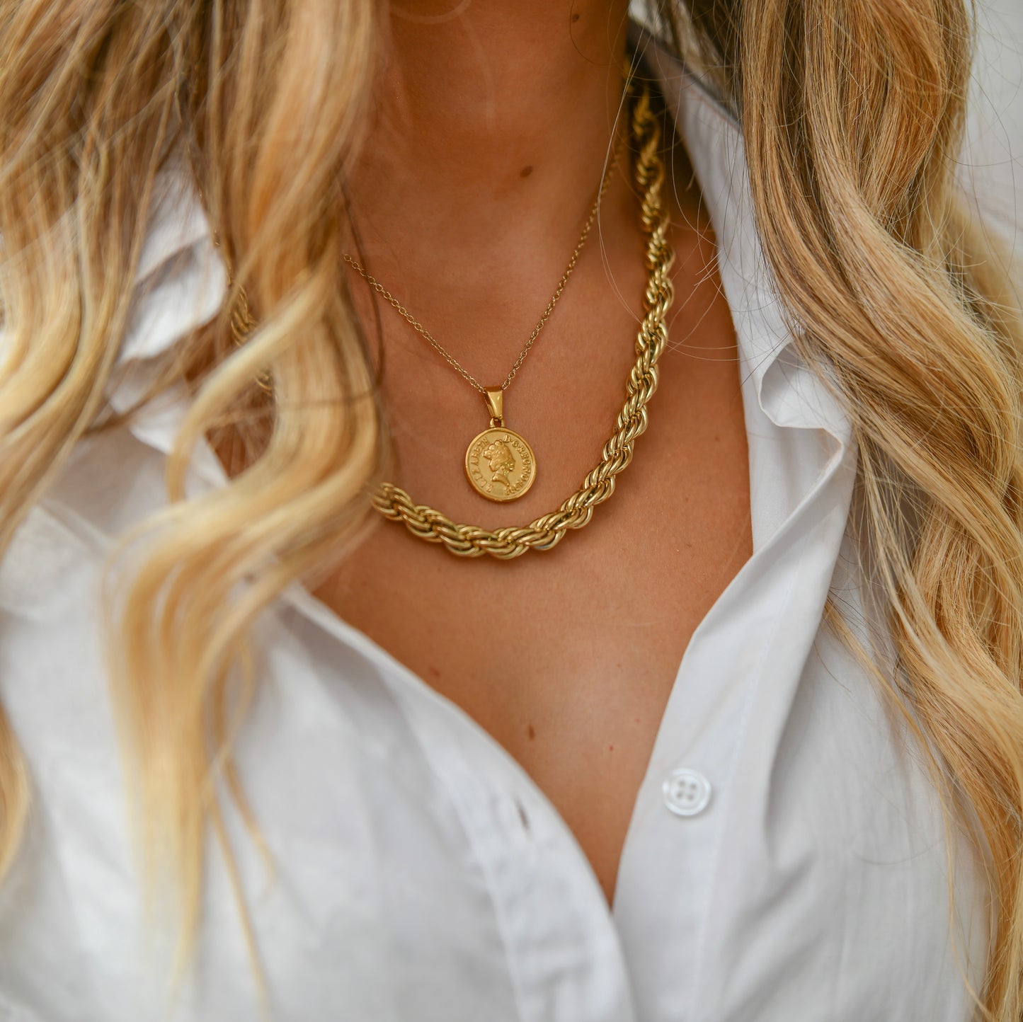 gold chain necklace